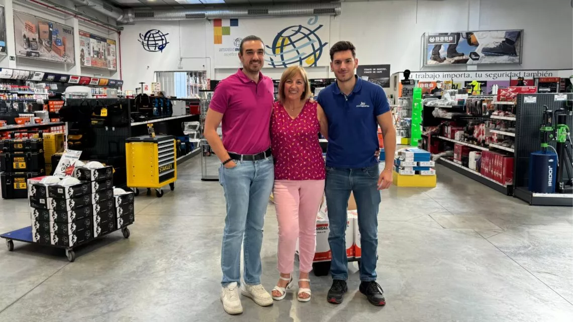 ROBER, MARILUZ Y JAVI